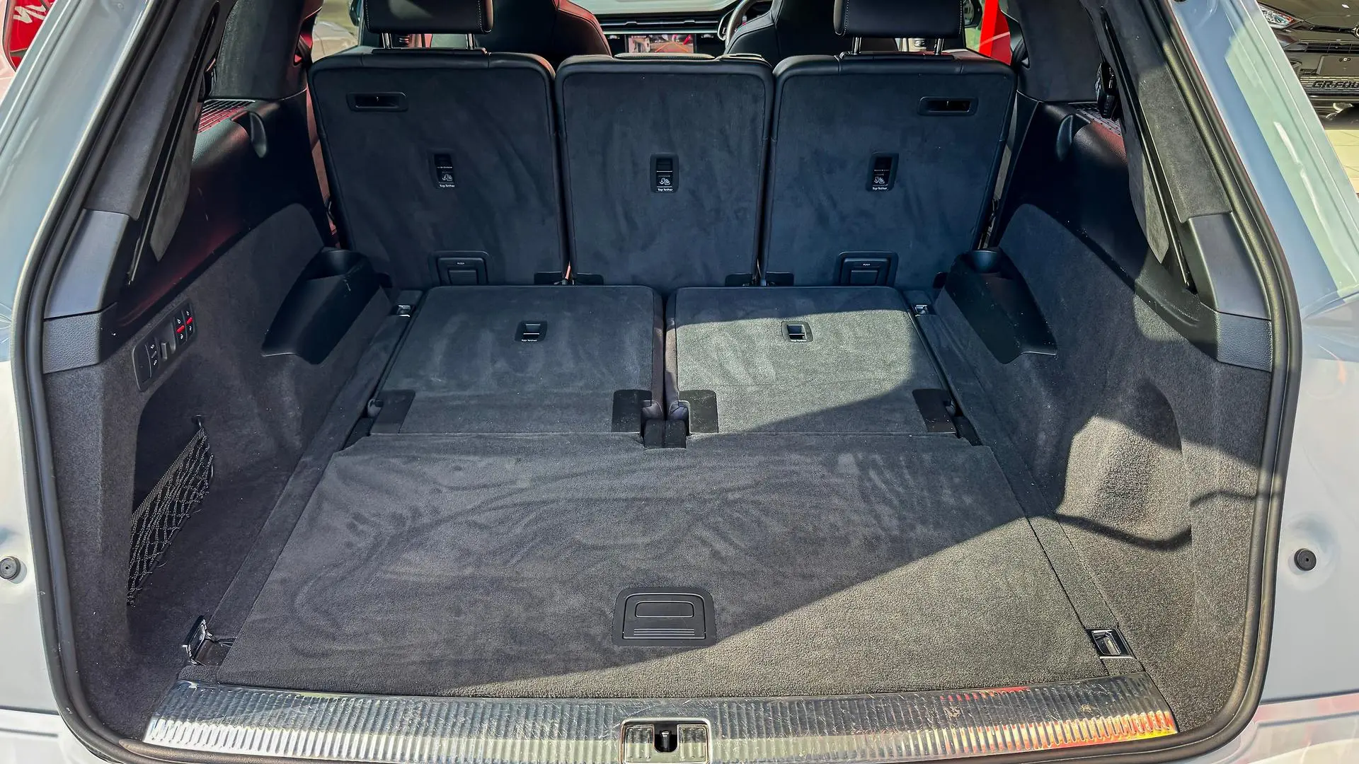 2021 Audi SQ7 Gallery Image 25