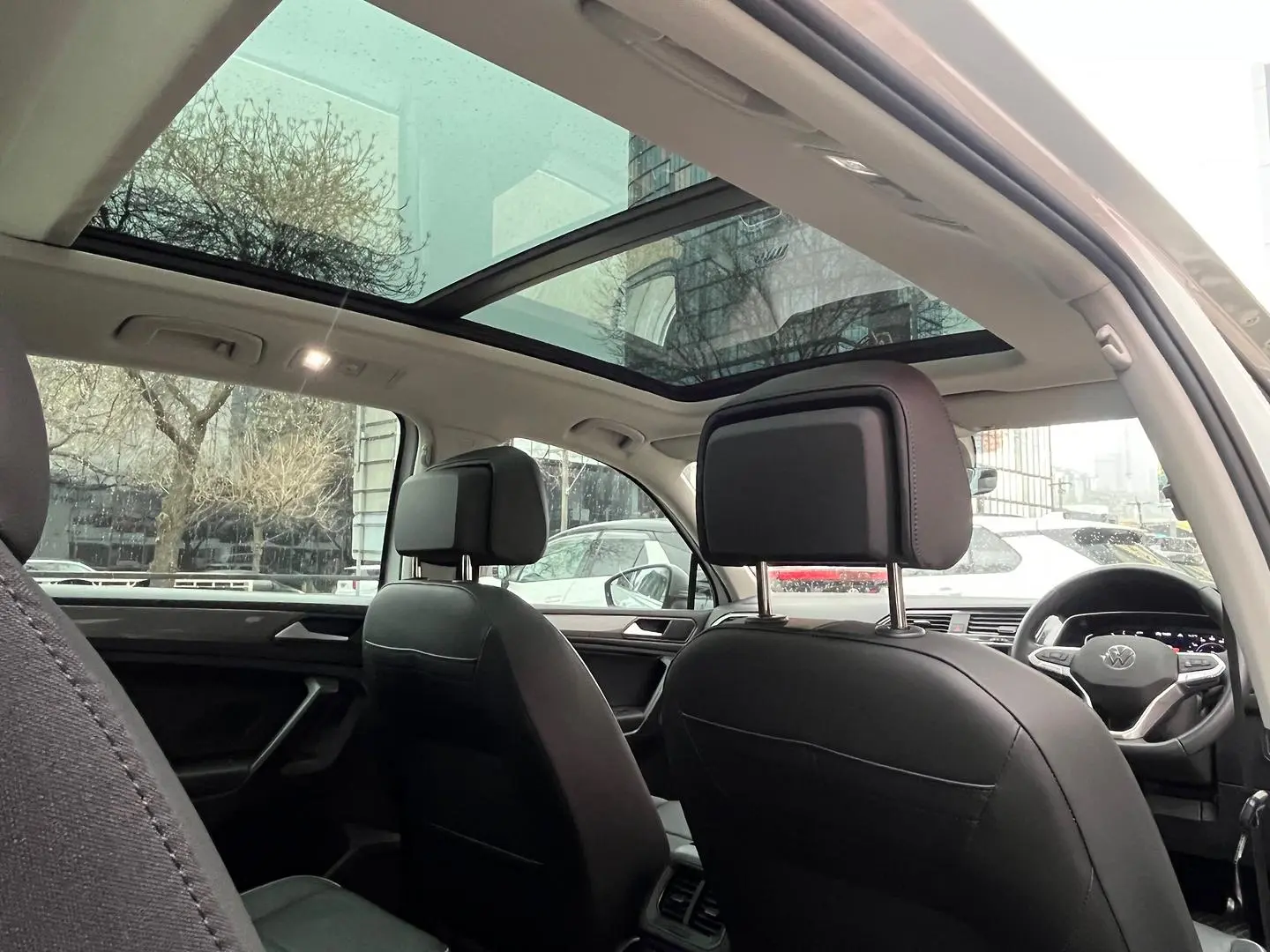 2023 Volkswagen Tiguan Gallery Image 28