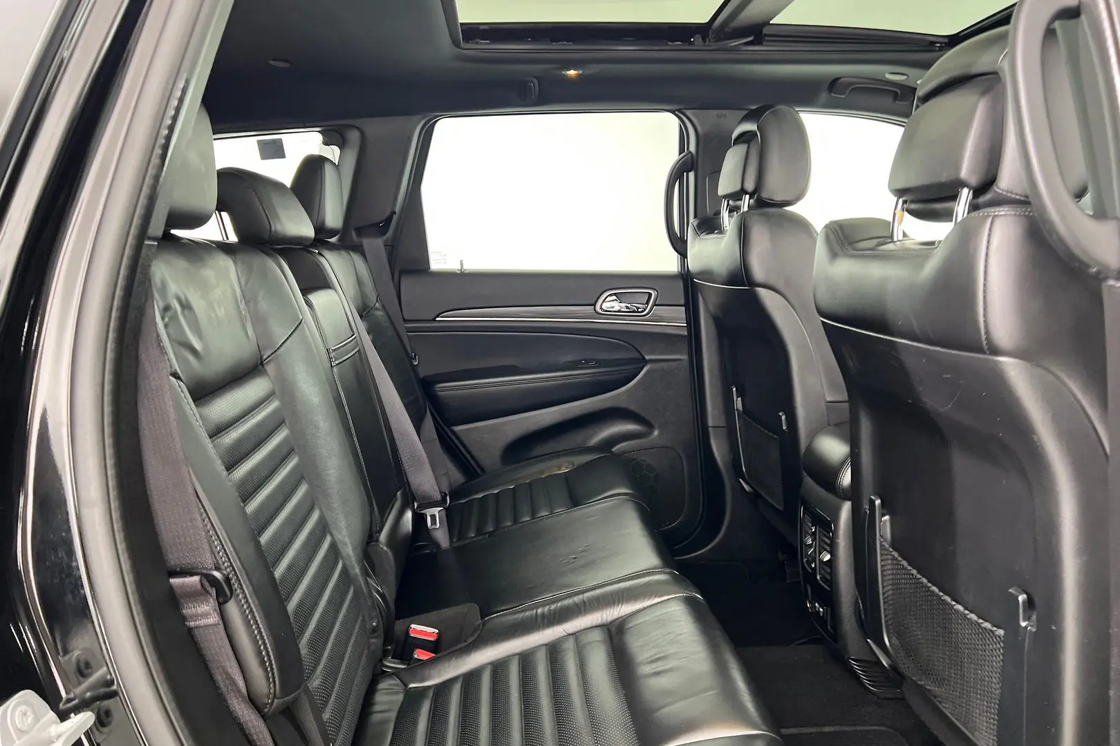 2021 Jeep Grand Cherokee Gallery Image 13