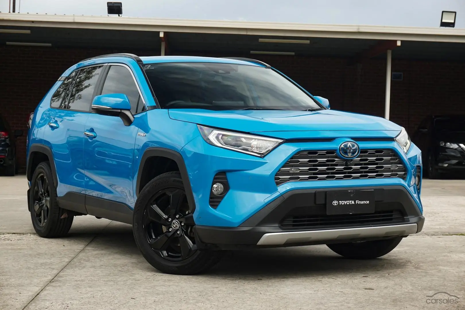 2020 Toyota RAV4 Image 1