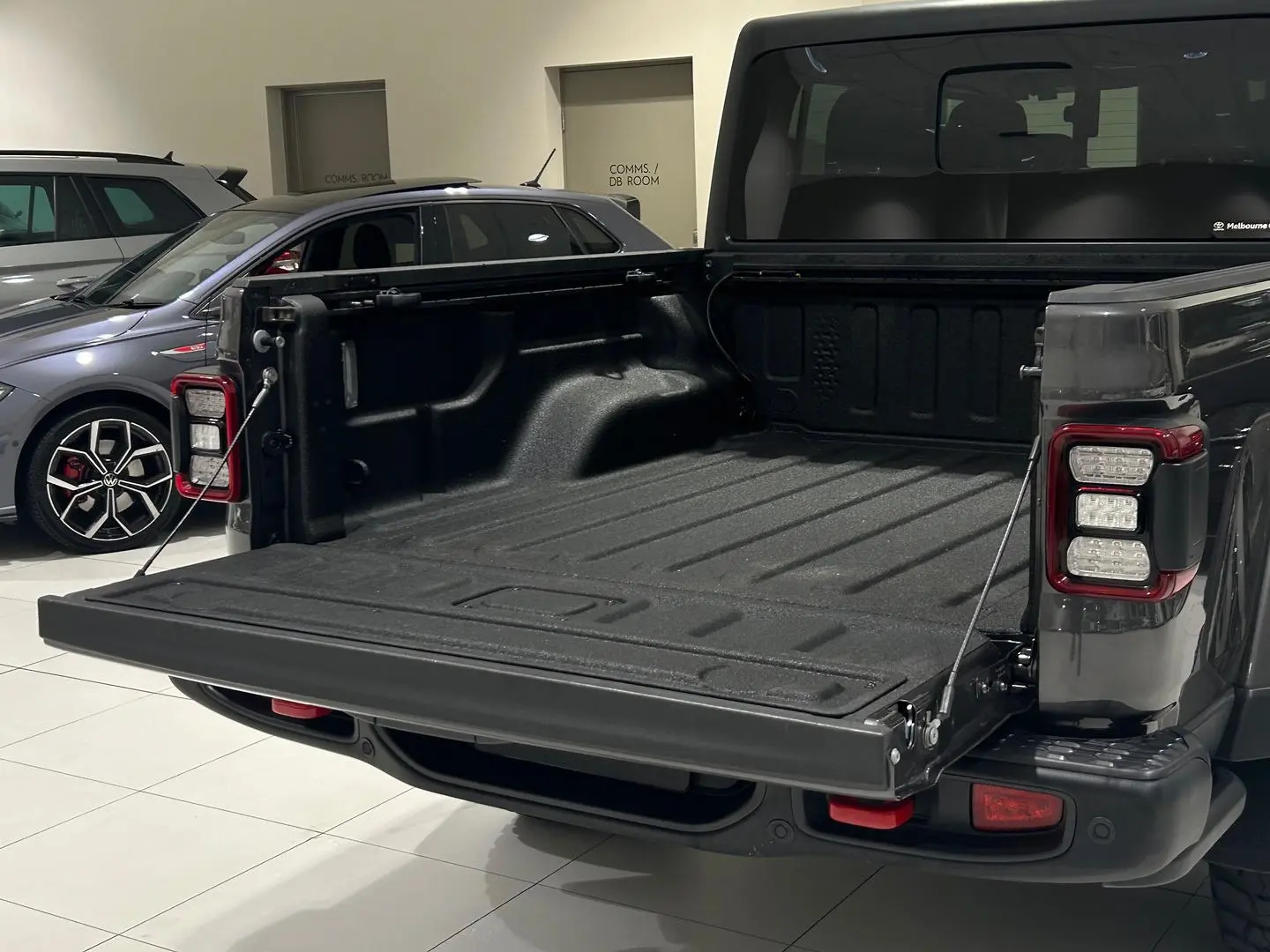 2020 Jeep Gladiator Gallery Image 11