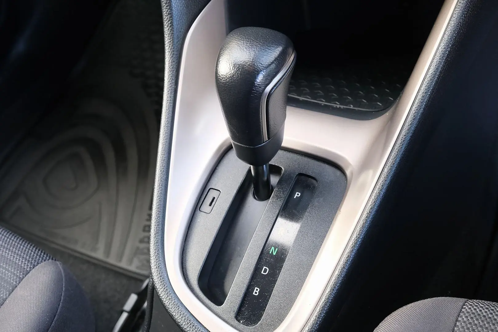 2022 Toyota Yaris Gallery Image 18
