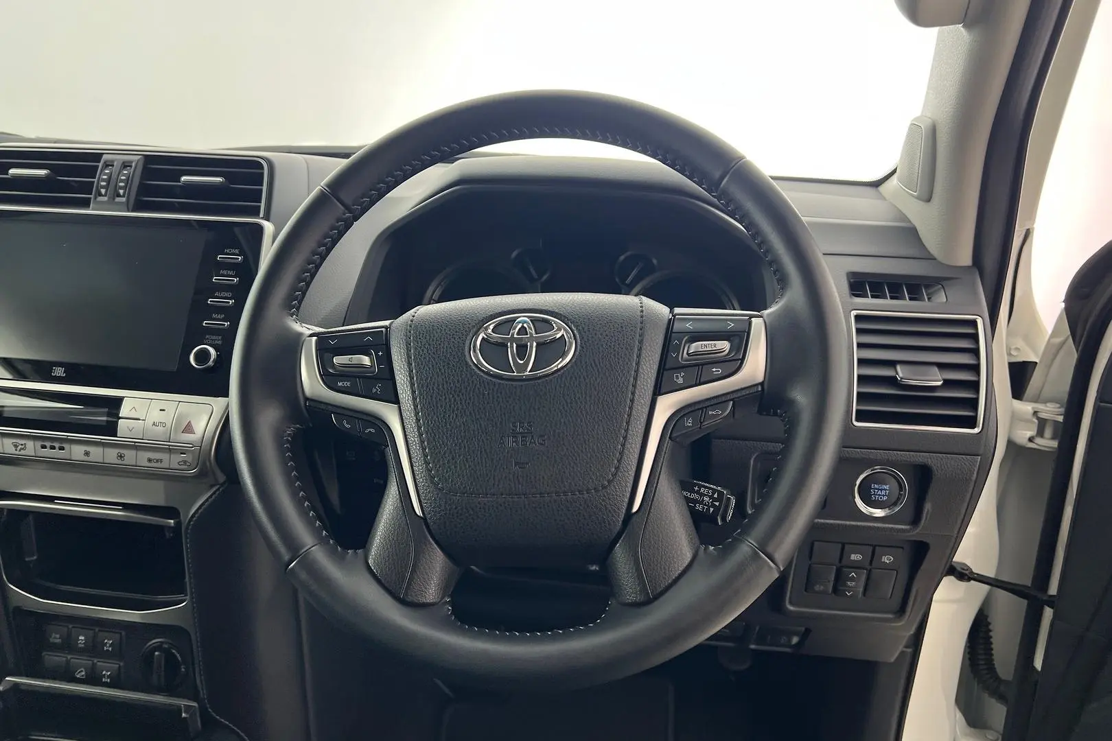 2022 Toyota Landcruiser Prado Gallery Image 15