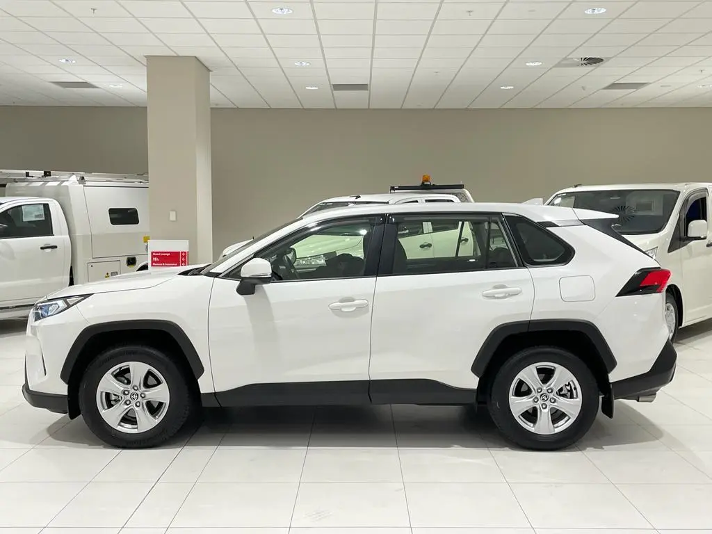 2022 Toyota RAV4 Gallery Image 6