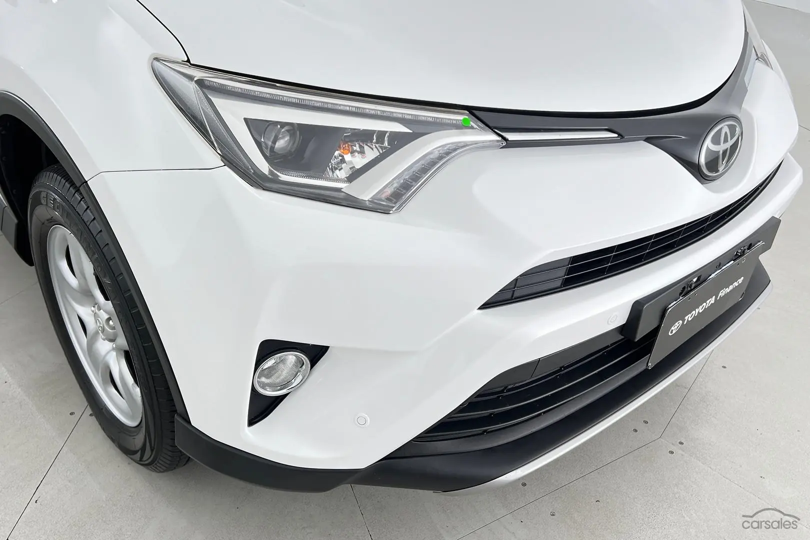 2019 Toyota RAV4 Image 3