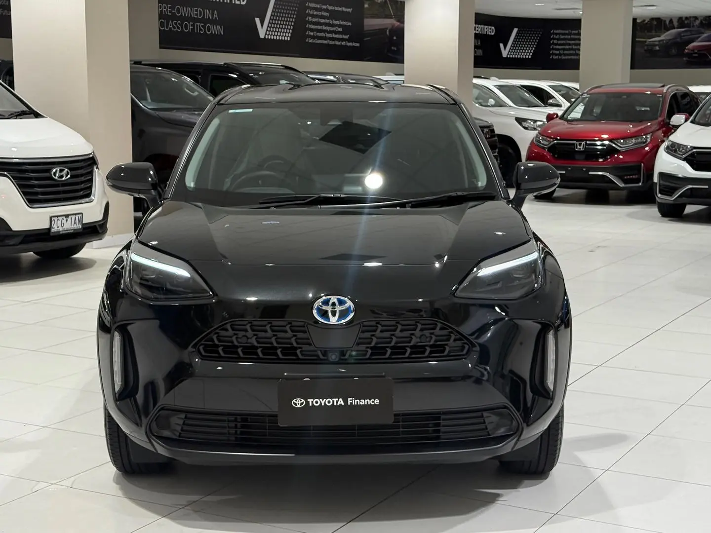 2023 Toyota Yaris Cross Gallery Image 4