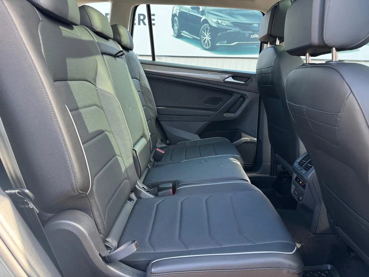 2023 Volkswagen Tiguan Gallery Image 24