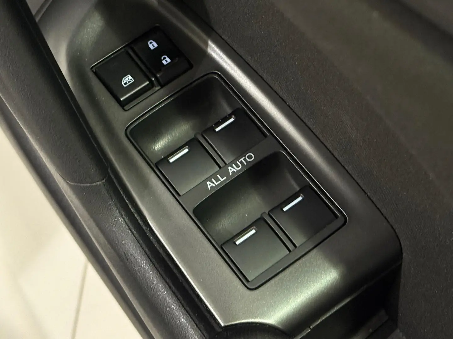 2012 Honda Accord Euro Gallery Image 16