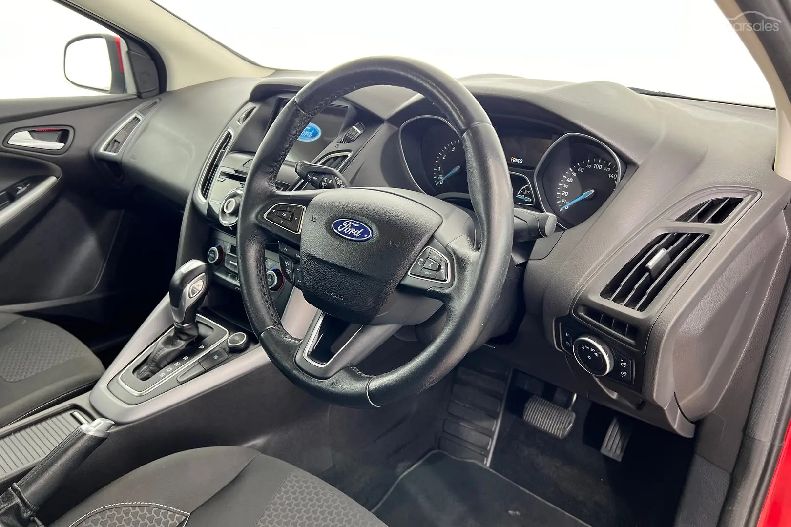 2018 Ford Focus Image 2