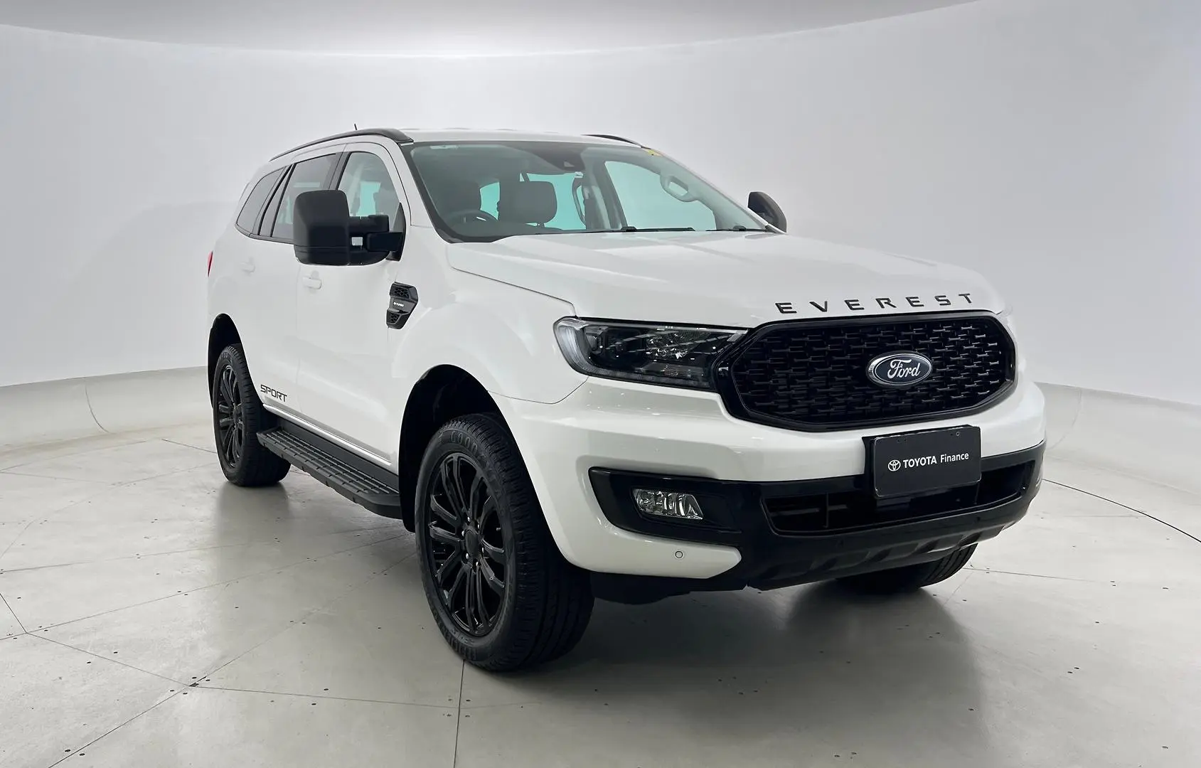 2021 Ford Everest Gallery Image 1