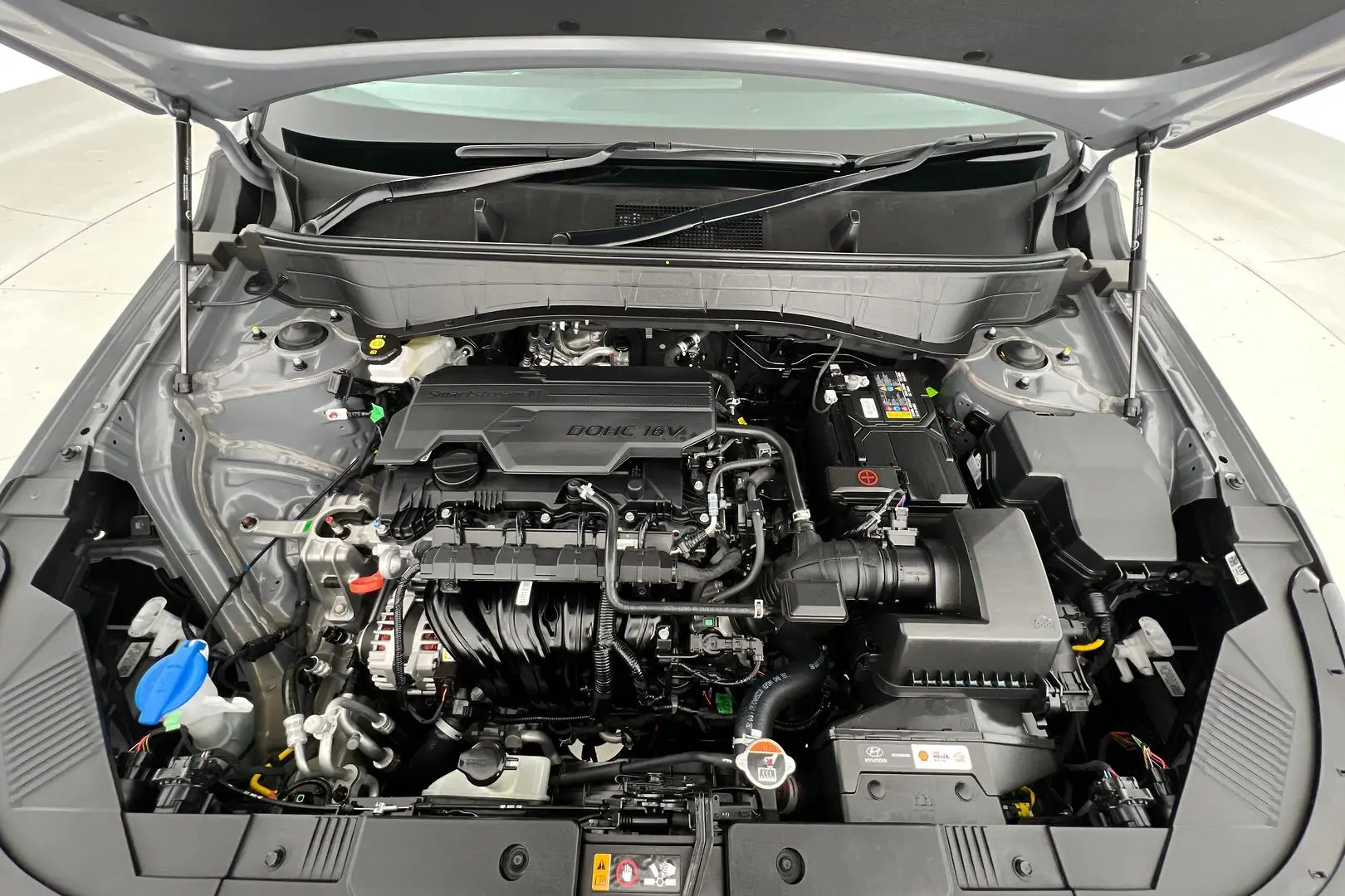 2024 Hyundai Kona Gallery Image 18