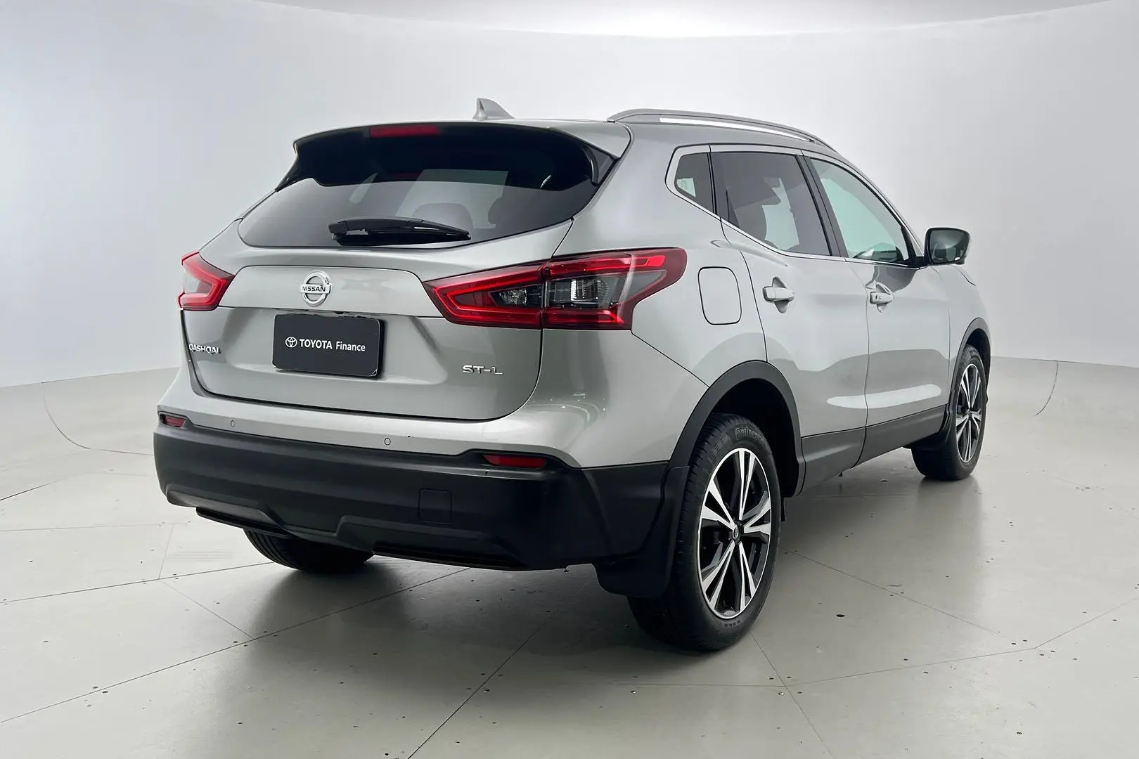 2019 Nissan QASHQAI Gallery Image 4