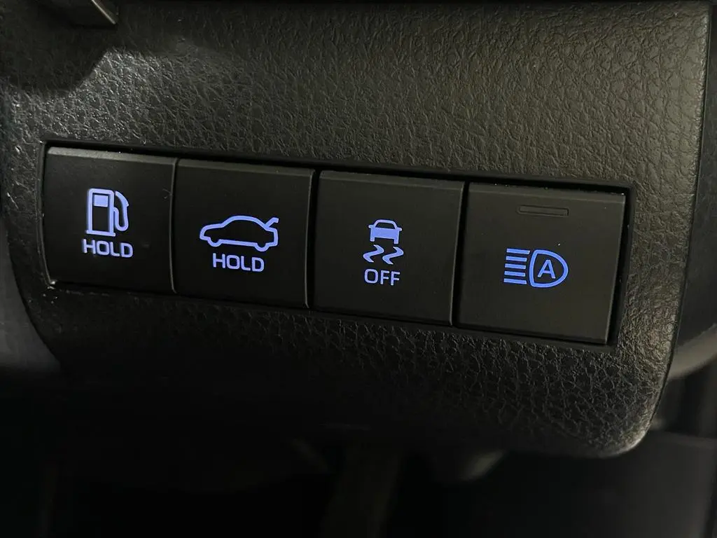 2018 Toyota Camry Gallery Image 14