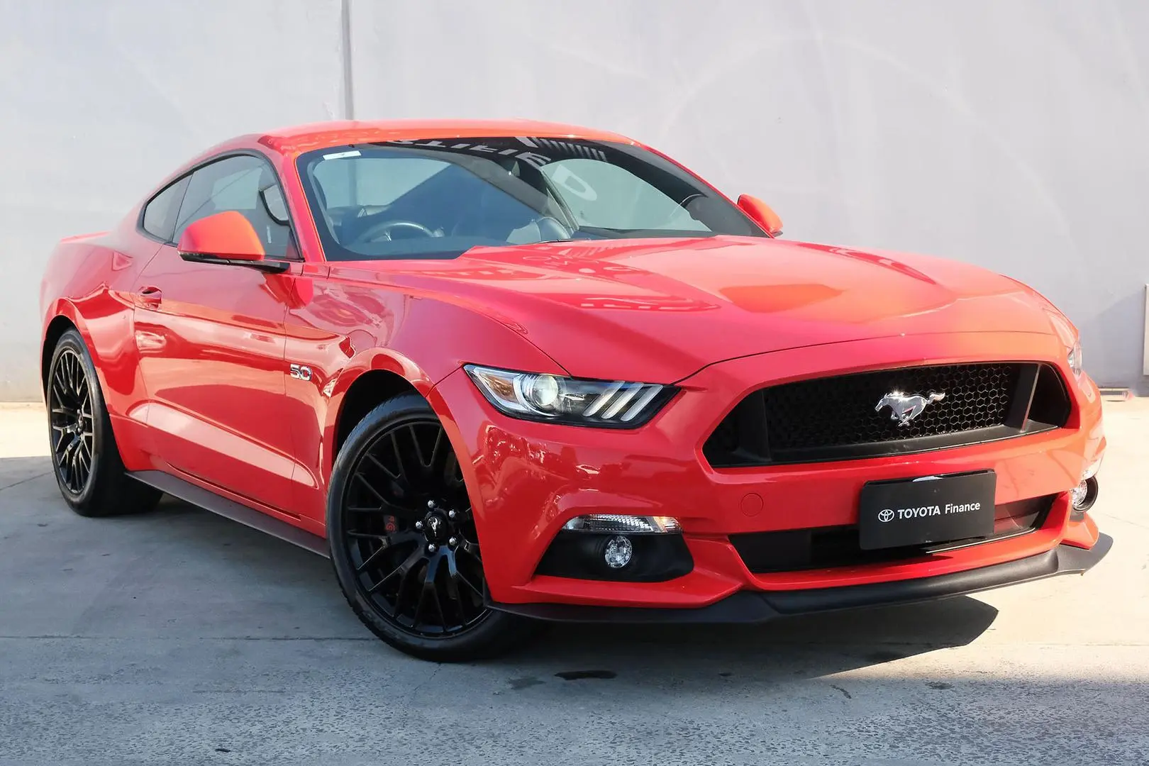 2017 Ford Mustang Gallery Image 1