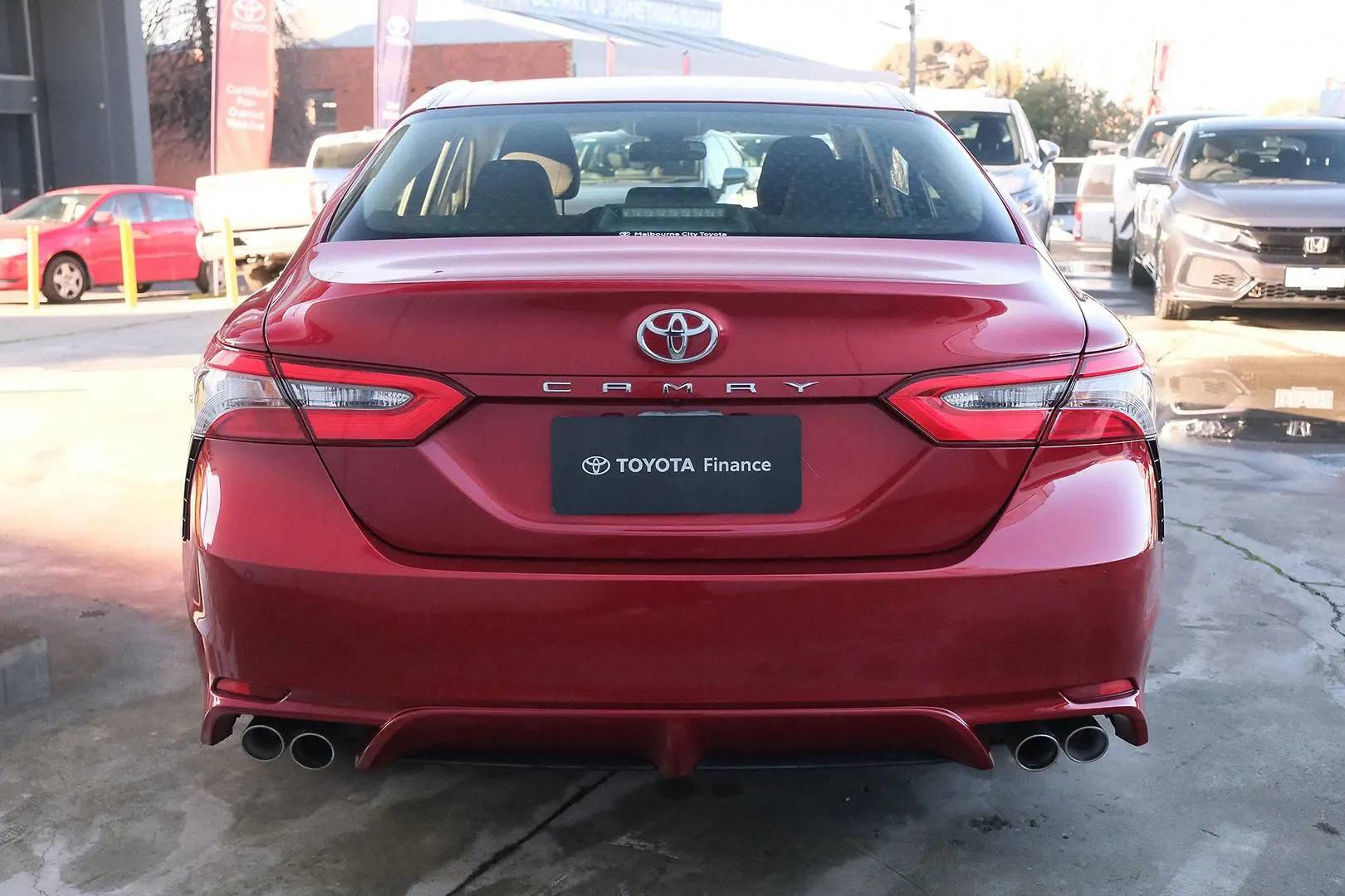 2018 Toyota Camry Gallery Image 4