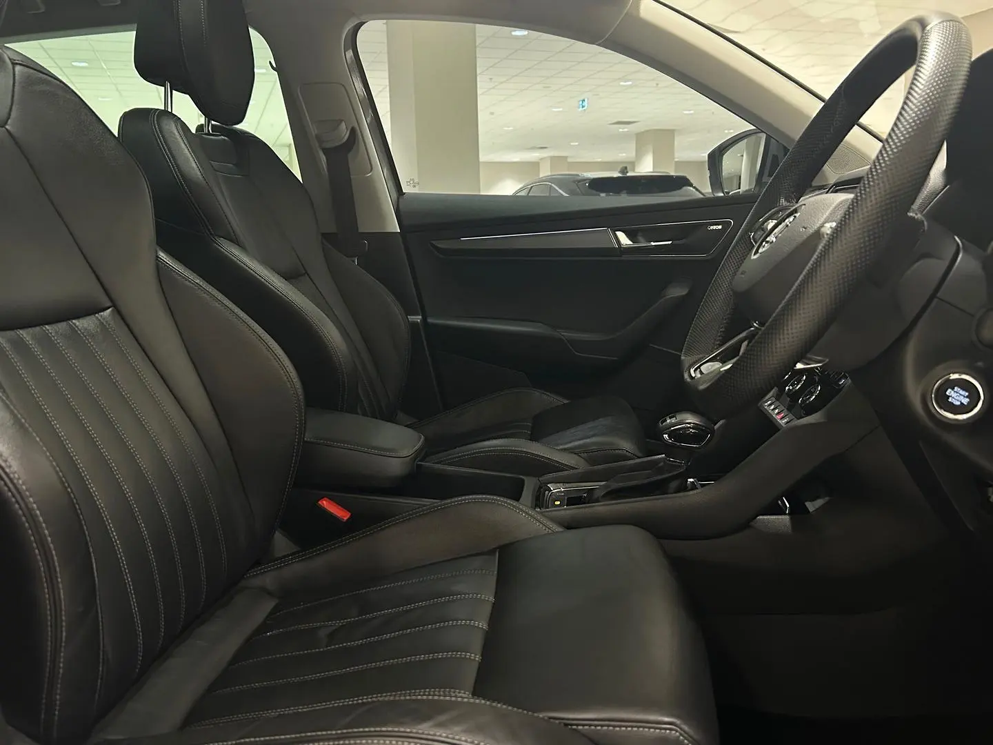 2021 SKODA Karoq Gallery Image 12