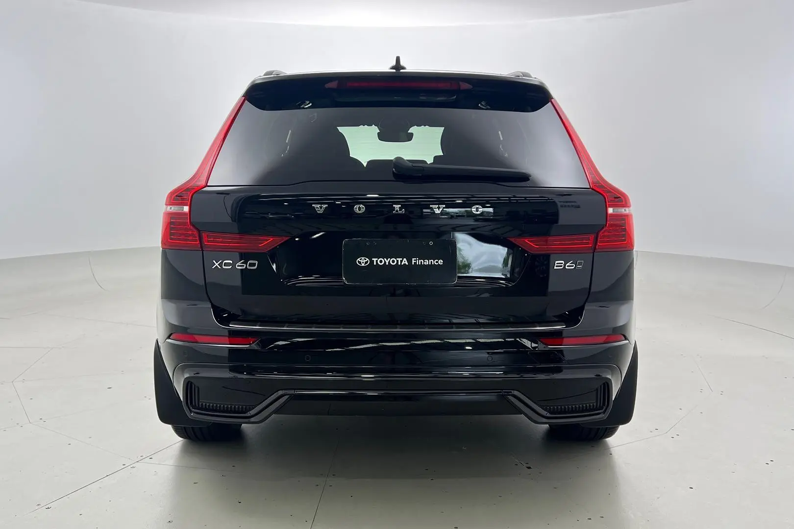 2021 Volvo XC60 Gallery Image 6