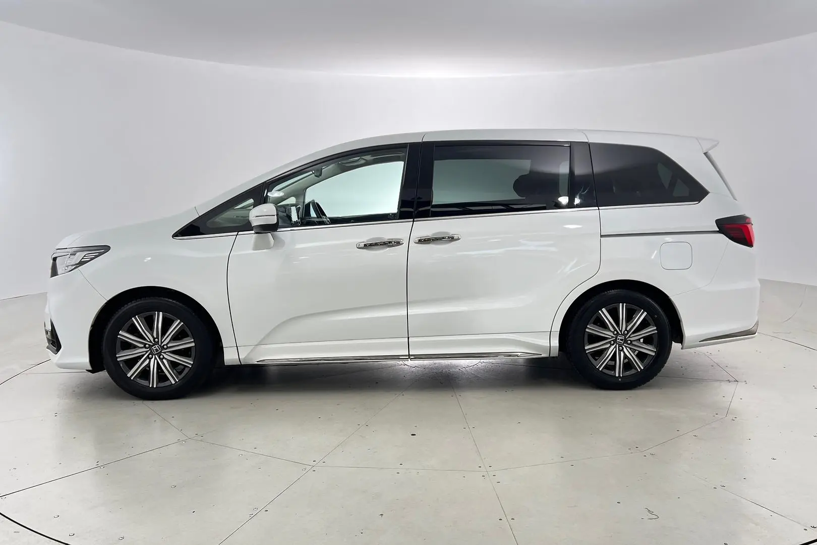 2021 Honda Odyssey Gallery Image 8