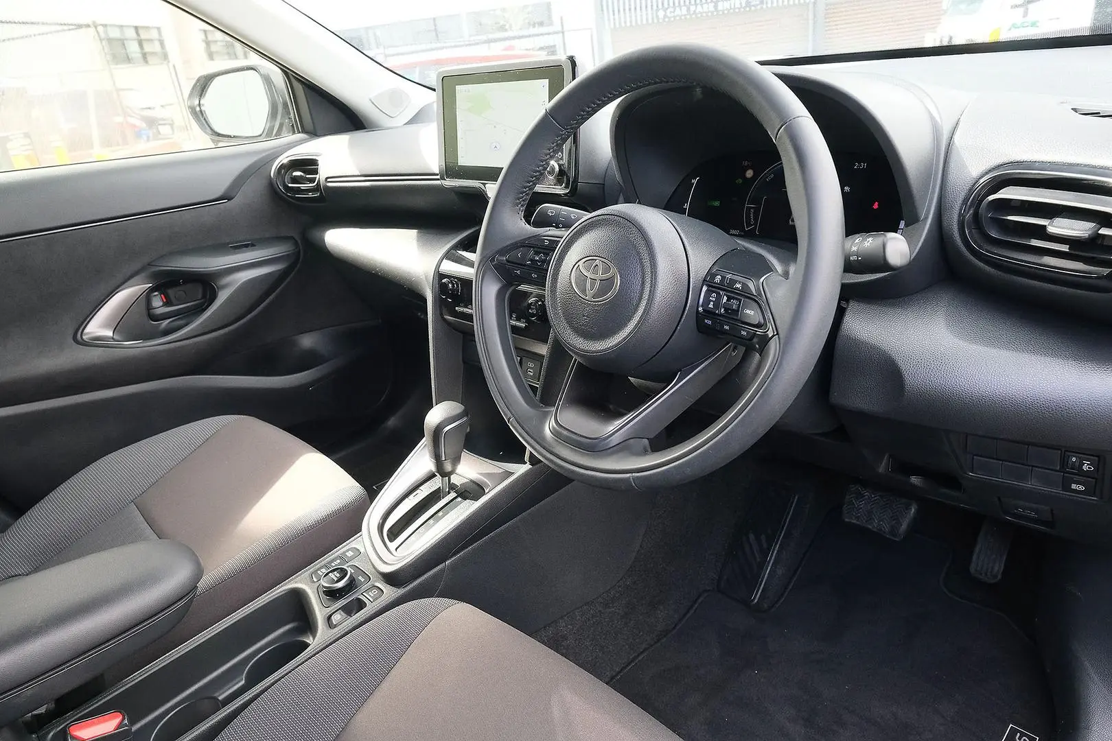 2024 Toyota Yaris Cross Gallery Image 7