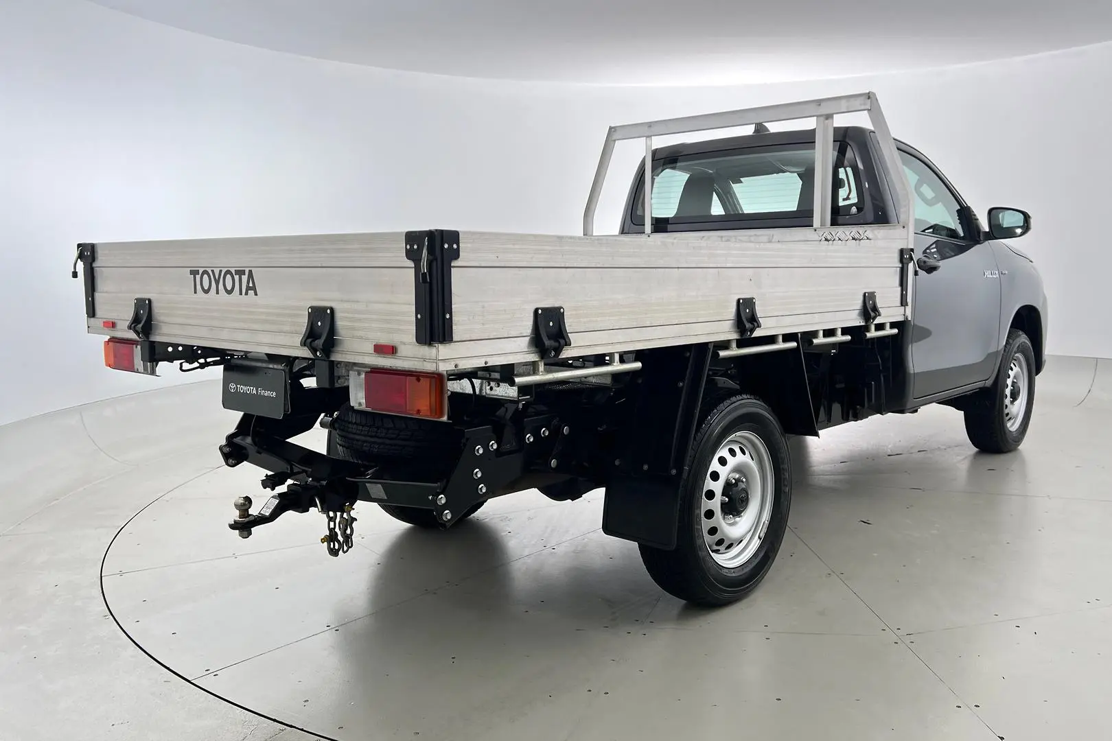 2022 Toyota Hilux Gallery Image 4