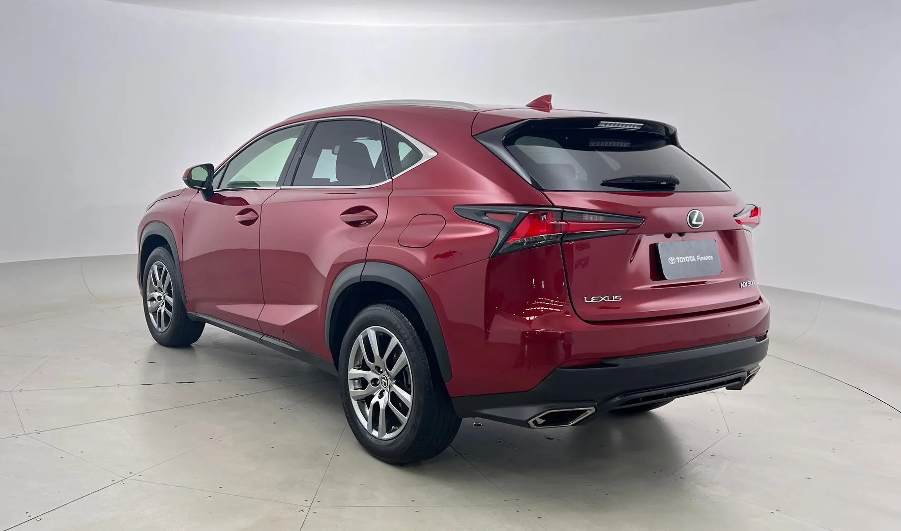 2018 Lexus Nx Gallery Image 2