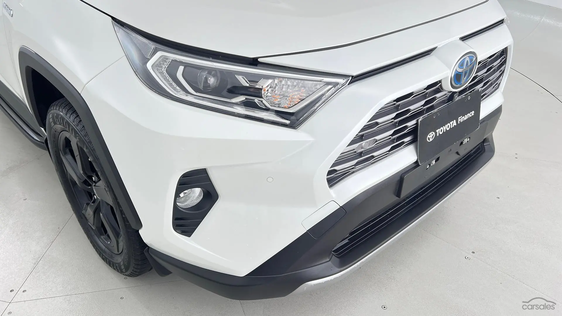 2020 Toyota RAV4 Image 3