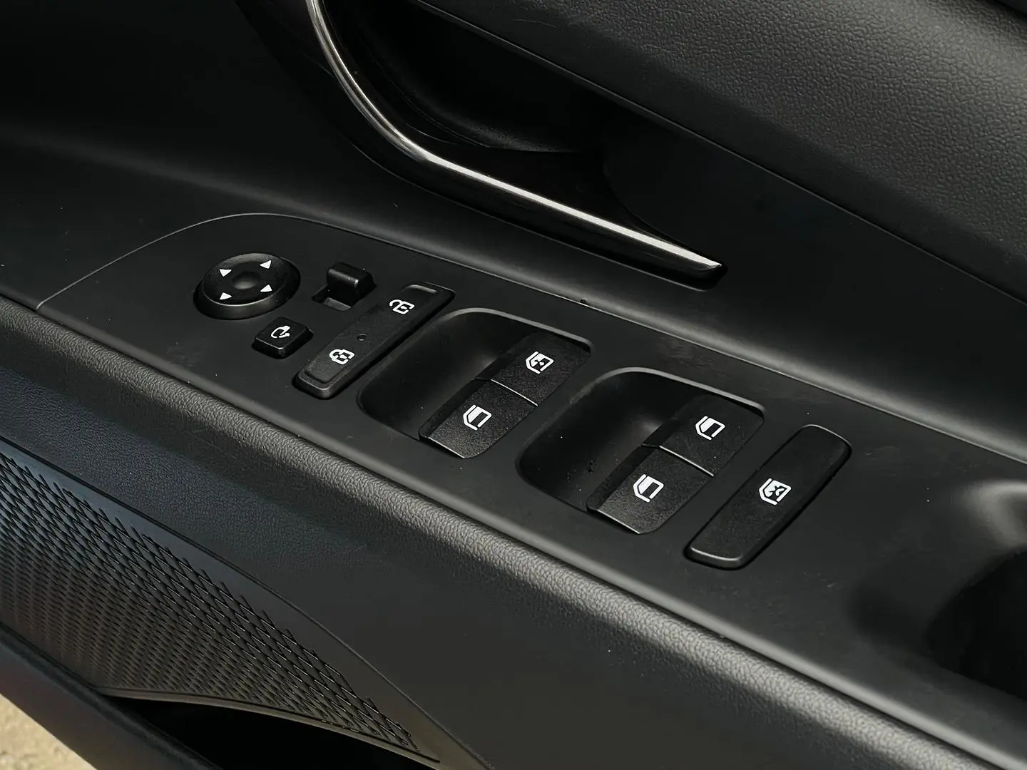 2023 Hyundai i30 Gallery Image 16