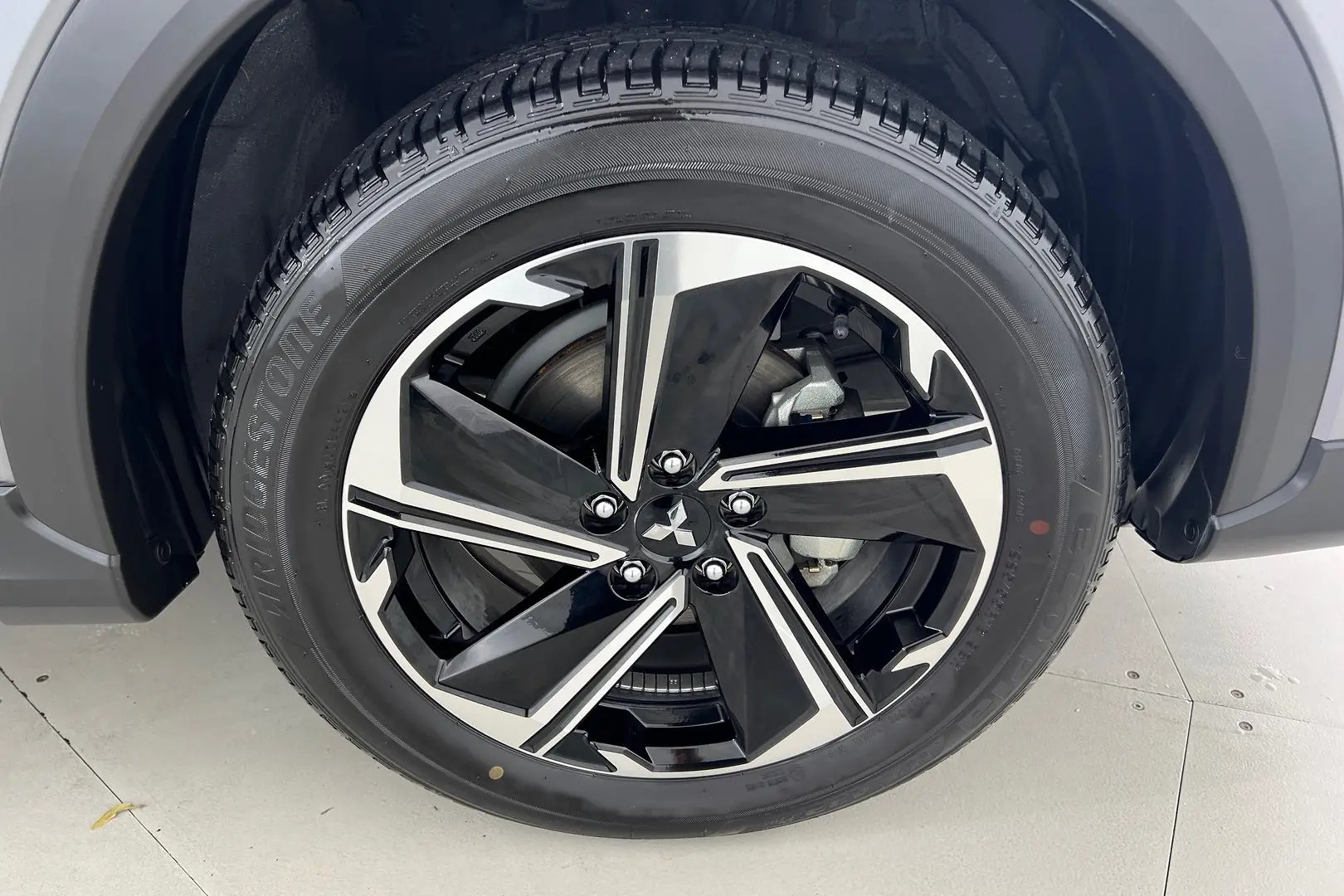 2021 Mitsubishi Eclipse Cross Gallery Image 14