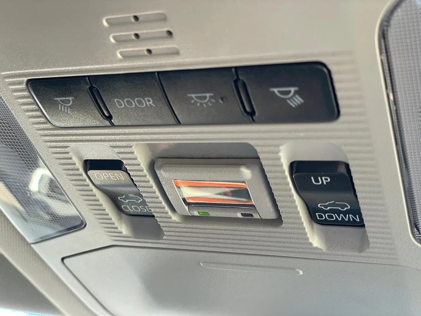 2023 Toyota RAV4 Gallery Image 17