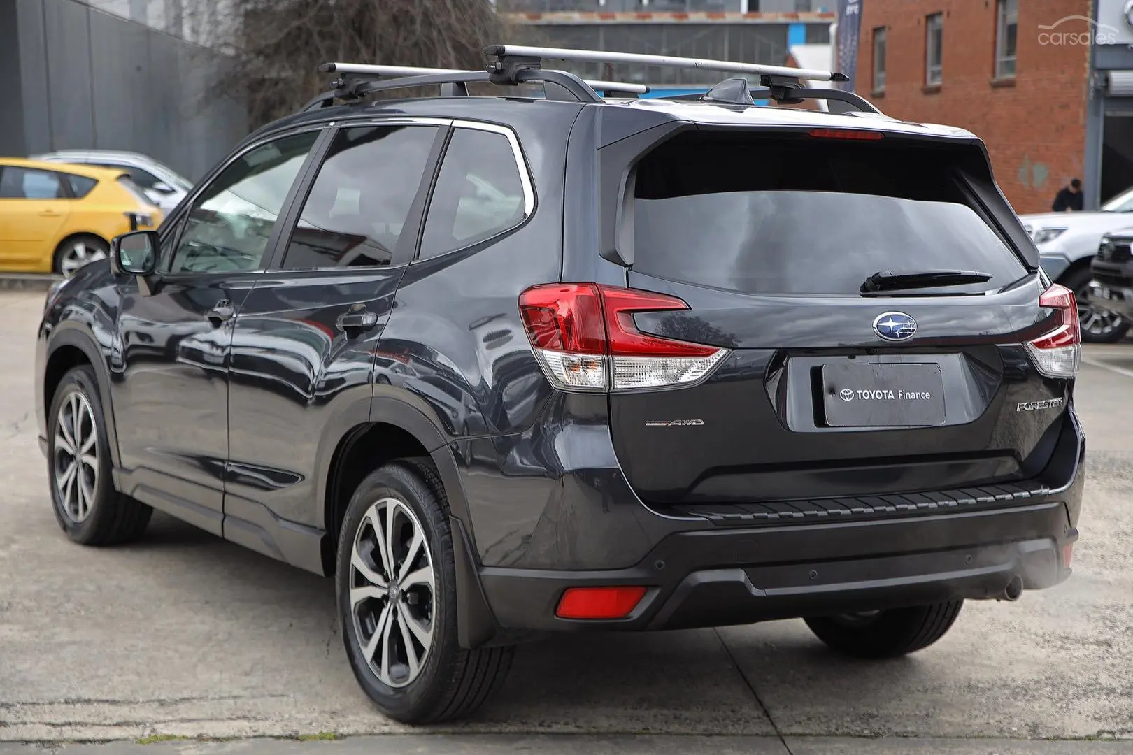 2019 Subaru Forester Image 2