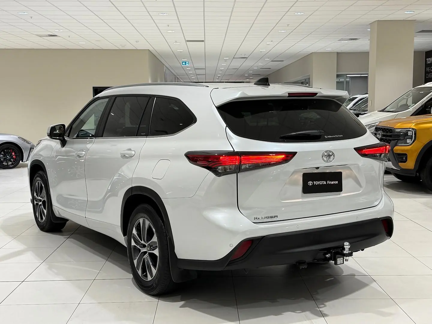 2023 Toyota Kluger Gallery Image 8