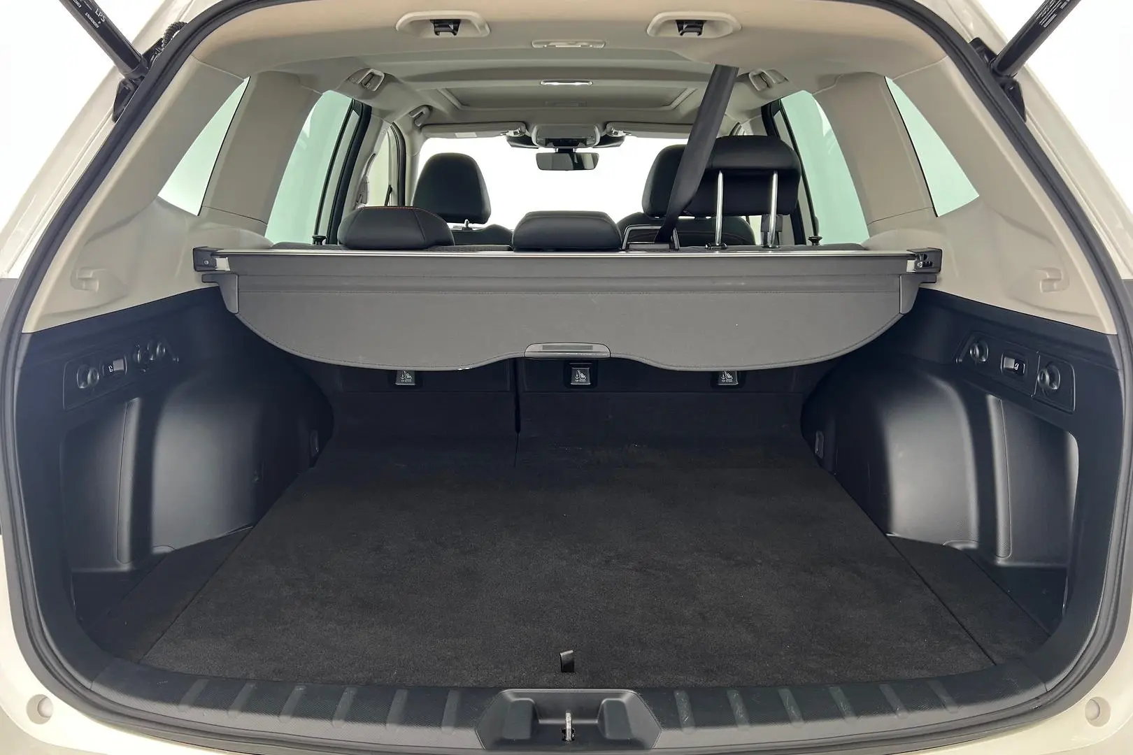 2023 Subaru Forester Gallery Image 10
