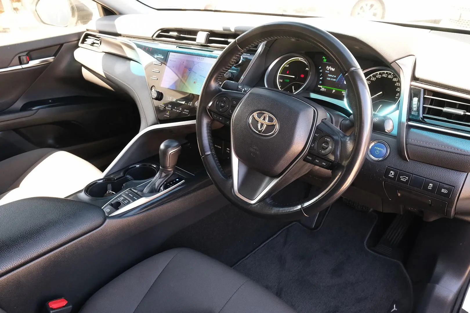 2018 Toyota Camry Gallery Image 7