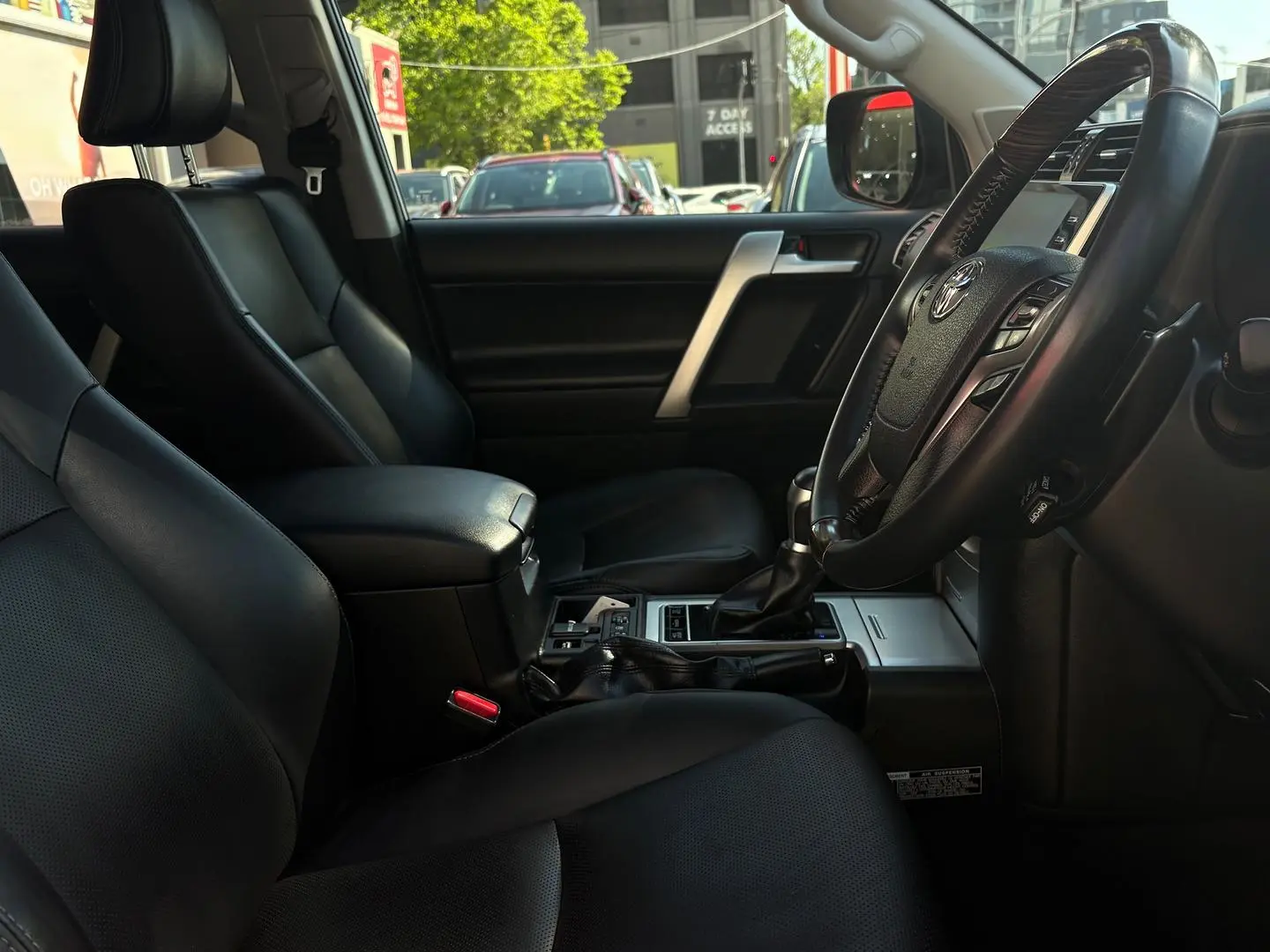 2022 Toyota Landcruiser Prado Gallery Image 12