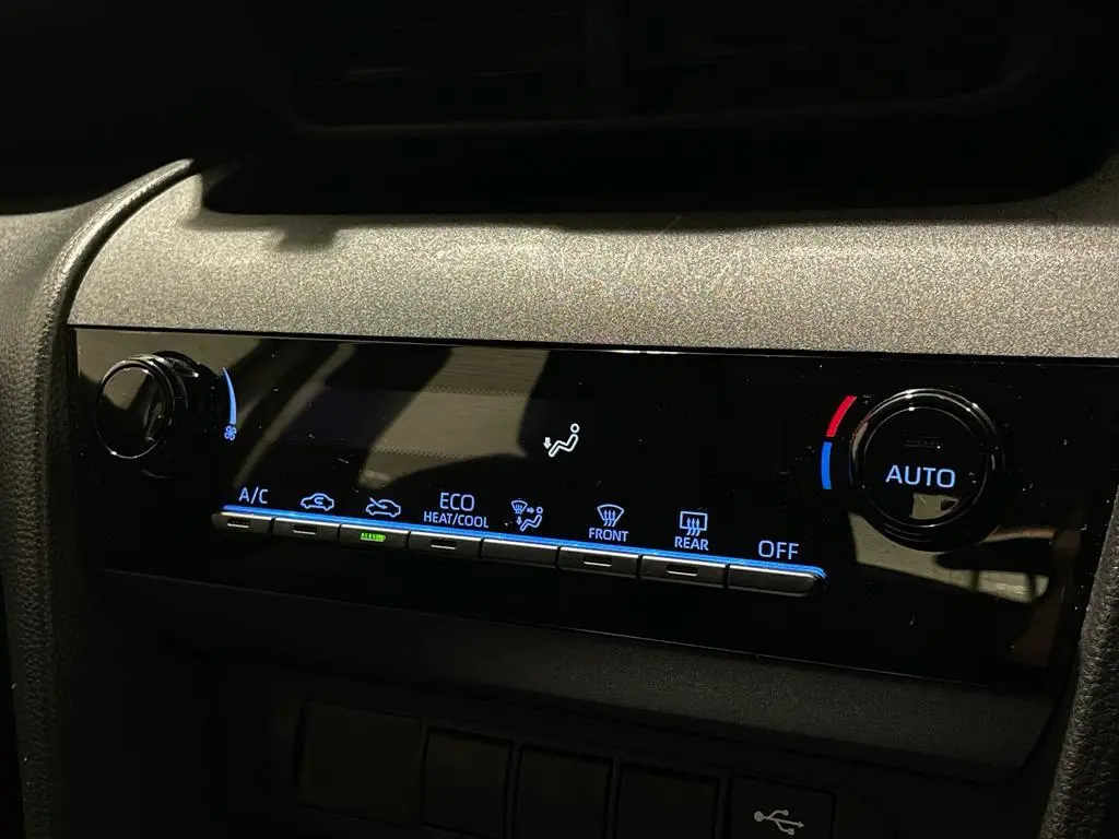 2024 Toyota Yaris Cross Gallery Image 17