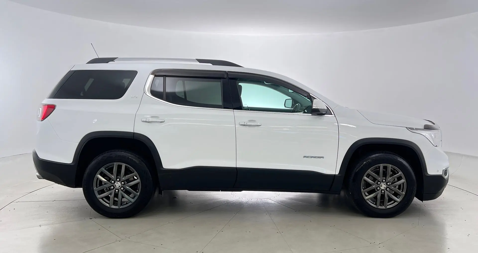 2019 Holden Acadia Gallery Image 3