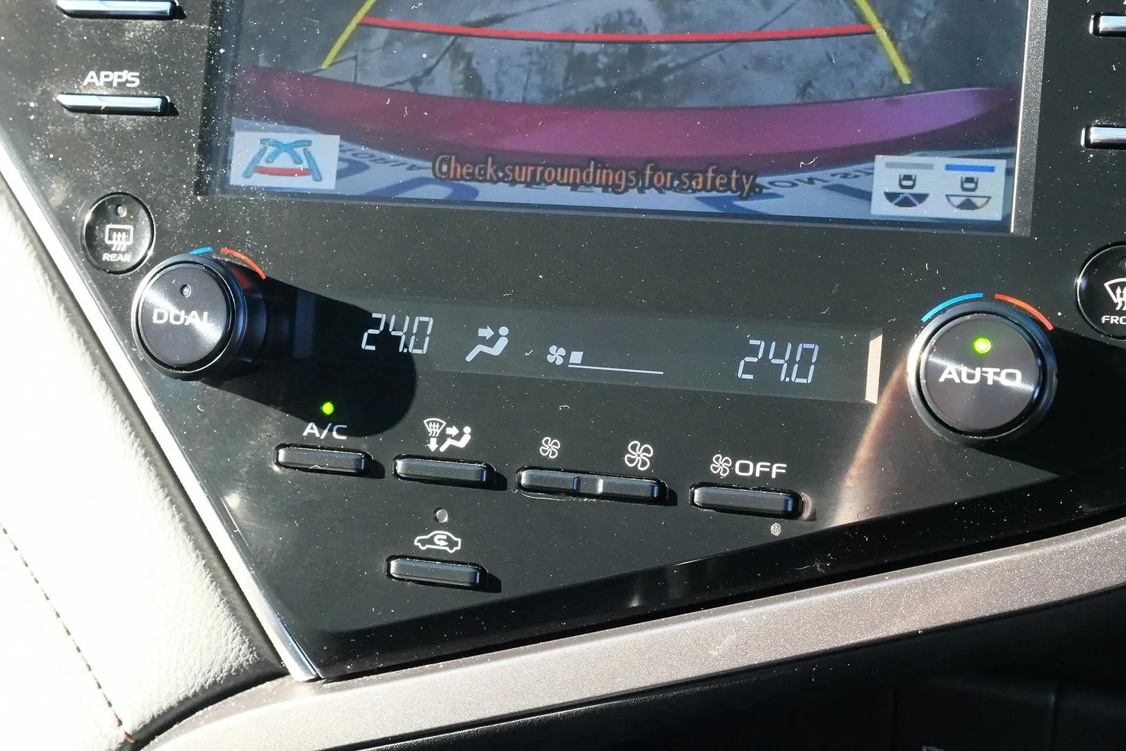 2018 Toyota Camry Gallery Image 20