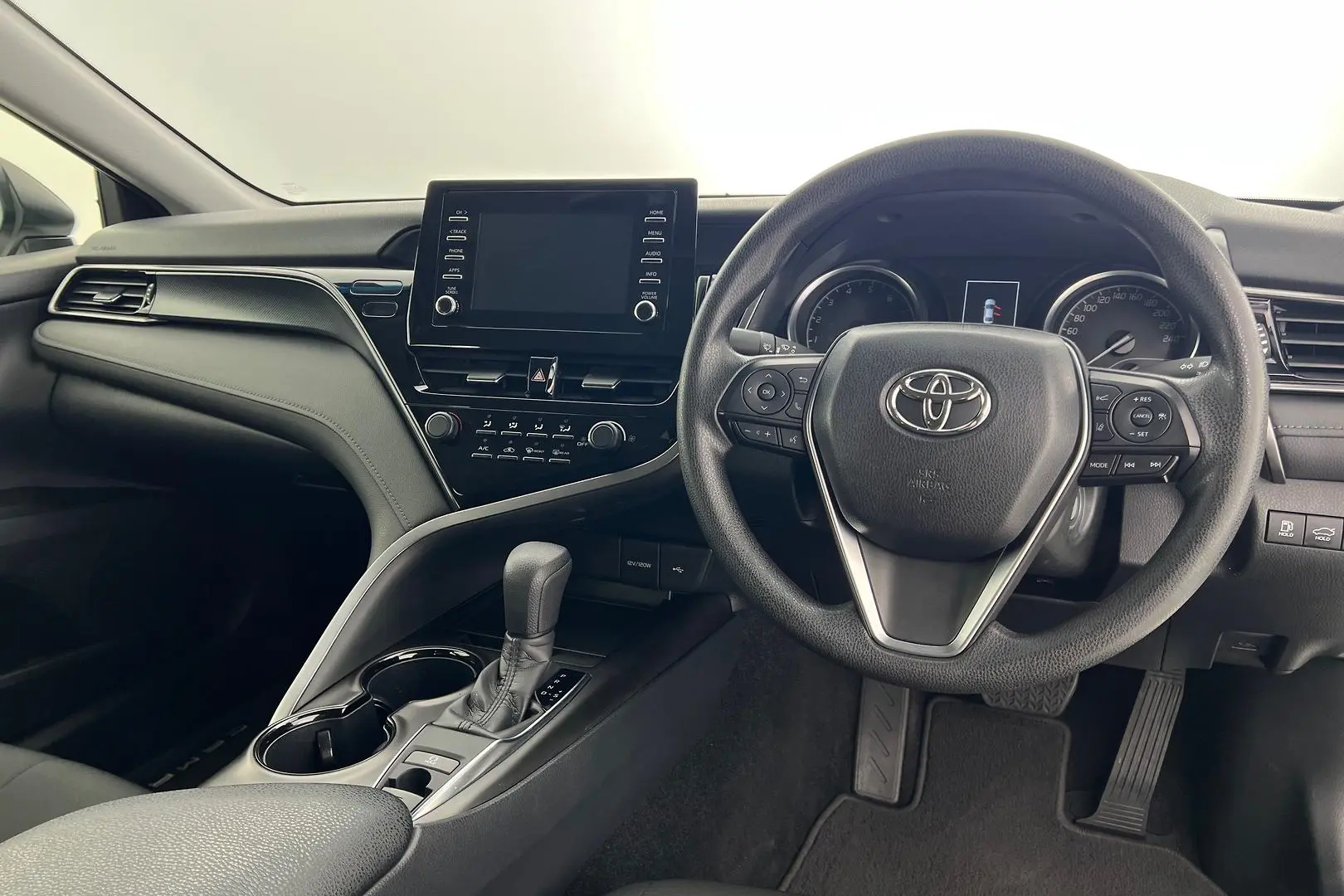 2024 Toyota Camry Gallery Image 11