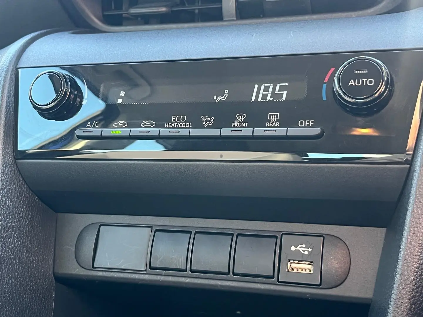 2021 Toyota Yaris Cross Gallery Image 21