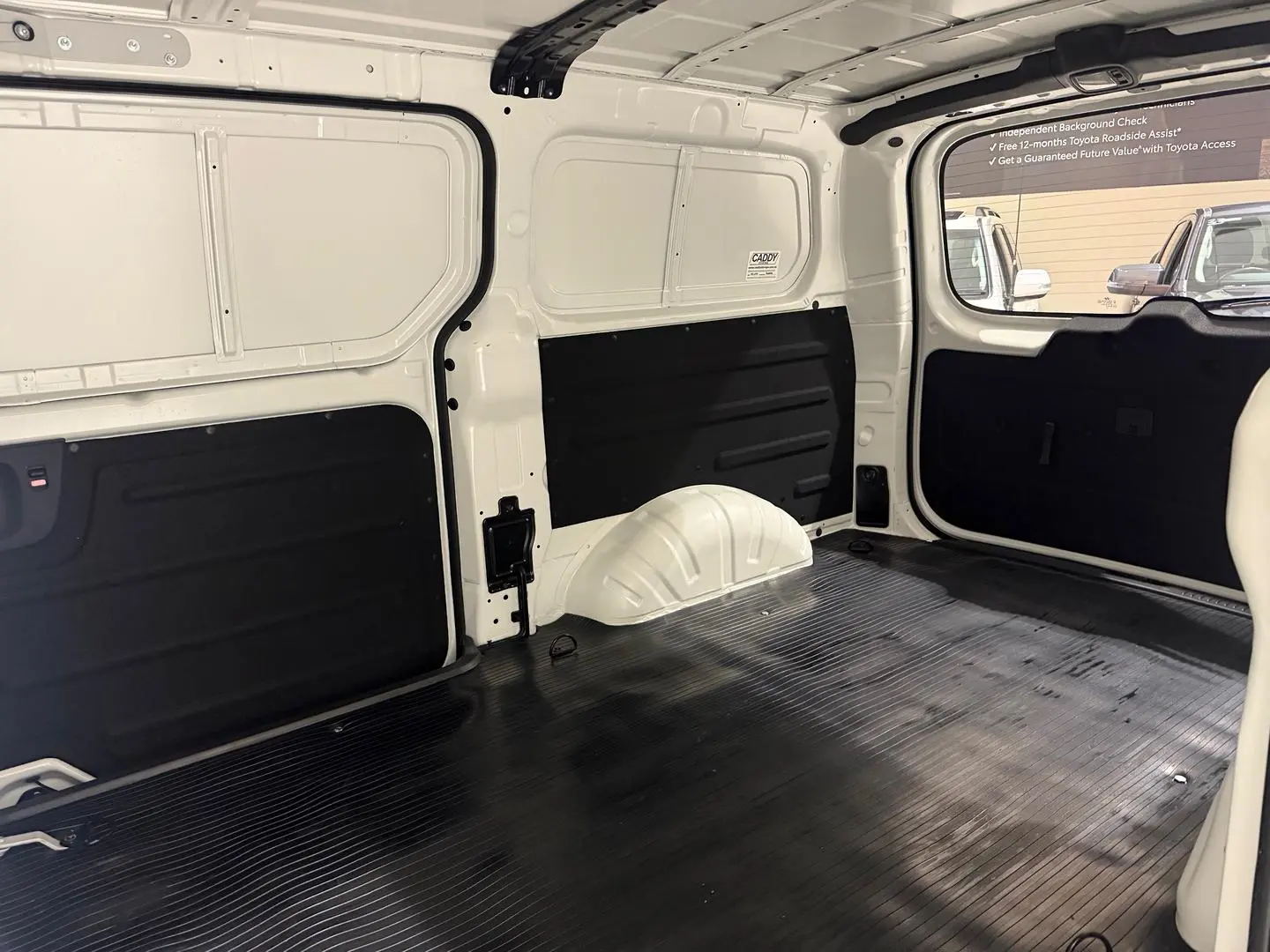 2021 Hyundai iLoad Gallery Image 14