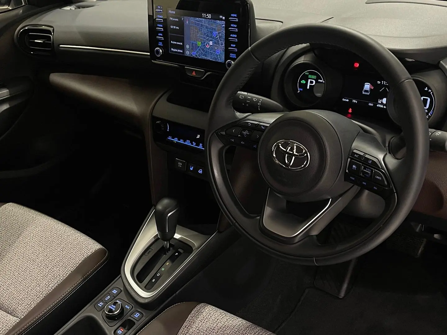 2023 Toyota Yaris Cross Gallery Image 13