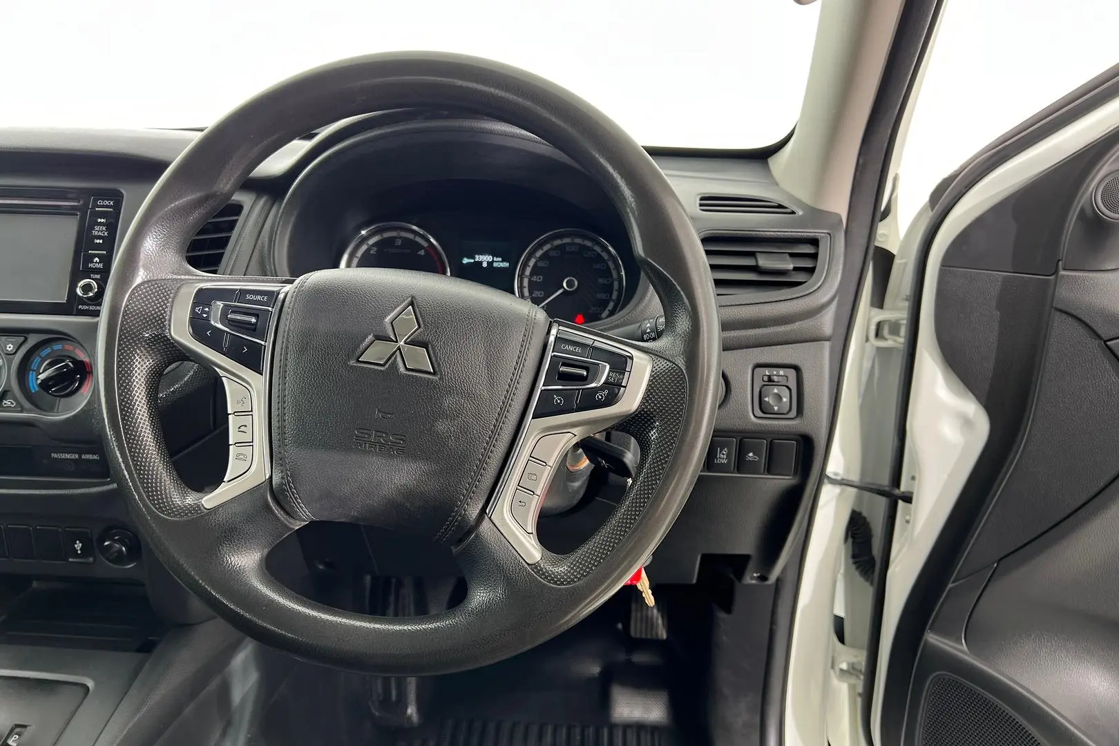 2019 Mitsubishi Triton Gallery Image 12