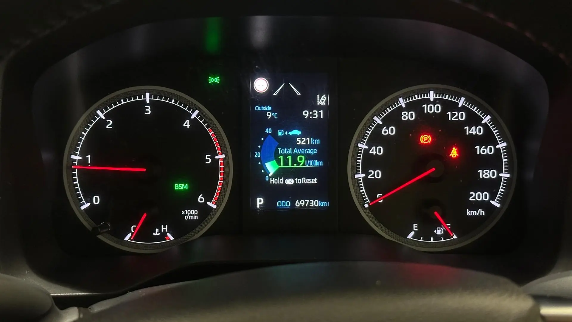 2021 Toyota Hiace Gallery Image 25