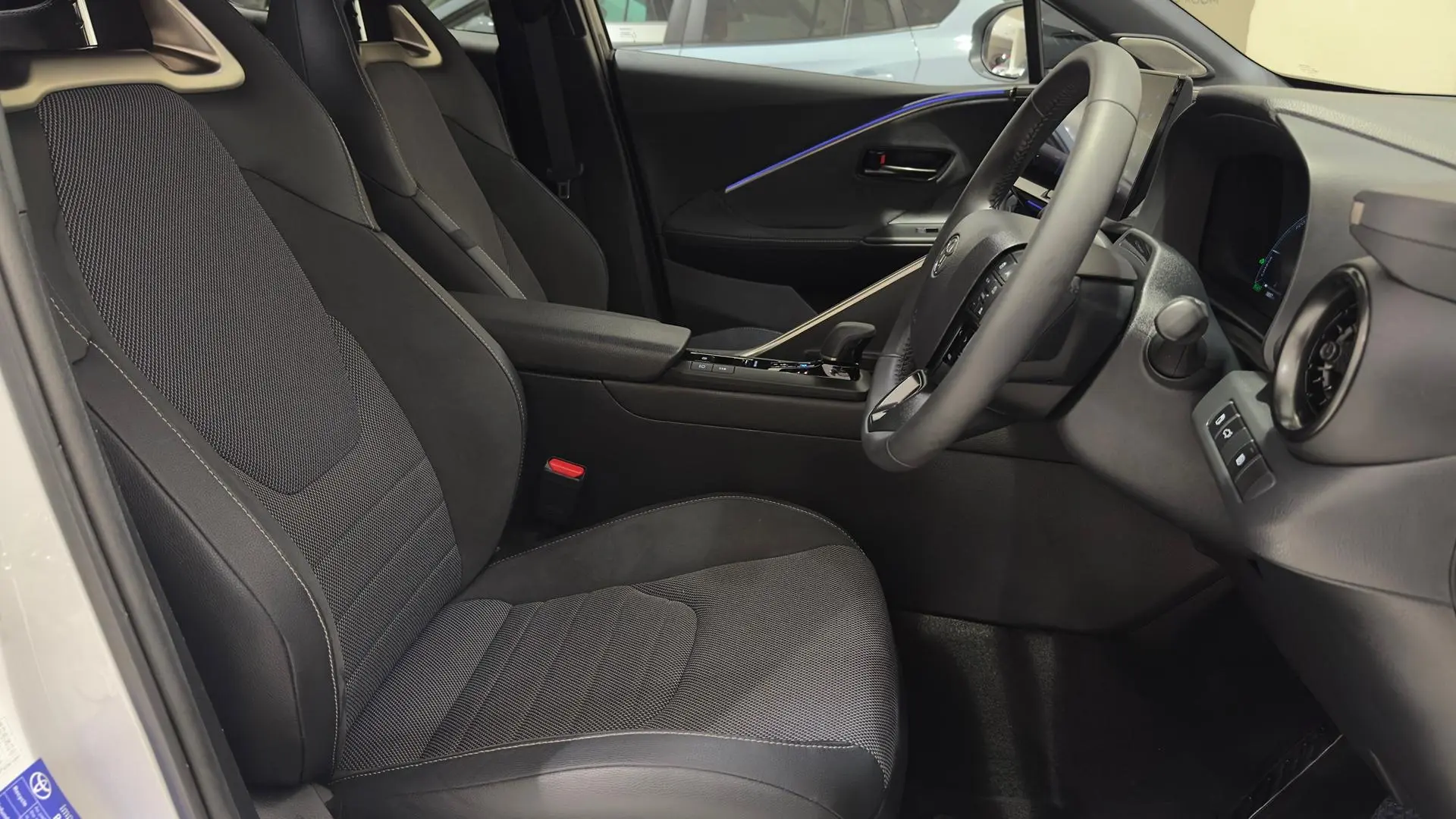2024 Toyota C-HR Gallery Image 12