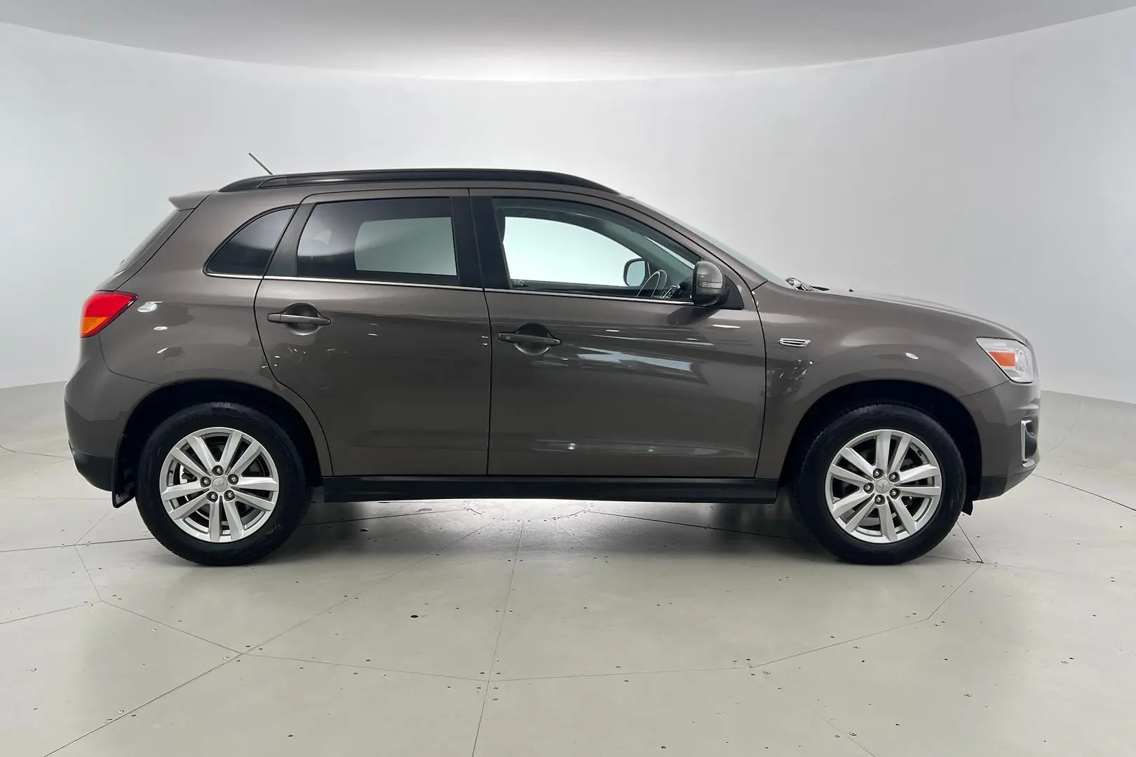 2013 Mitsubishi ASX Gallery Image 5