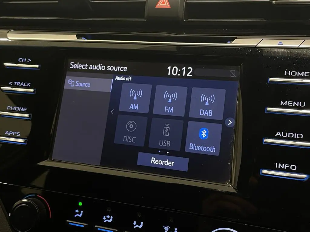 2018 Toyota Camry Gallery Image 15