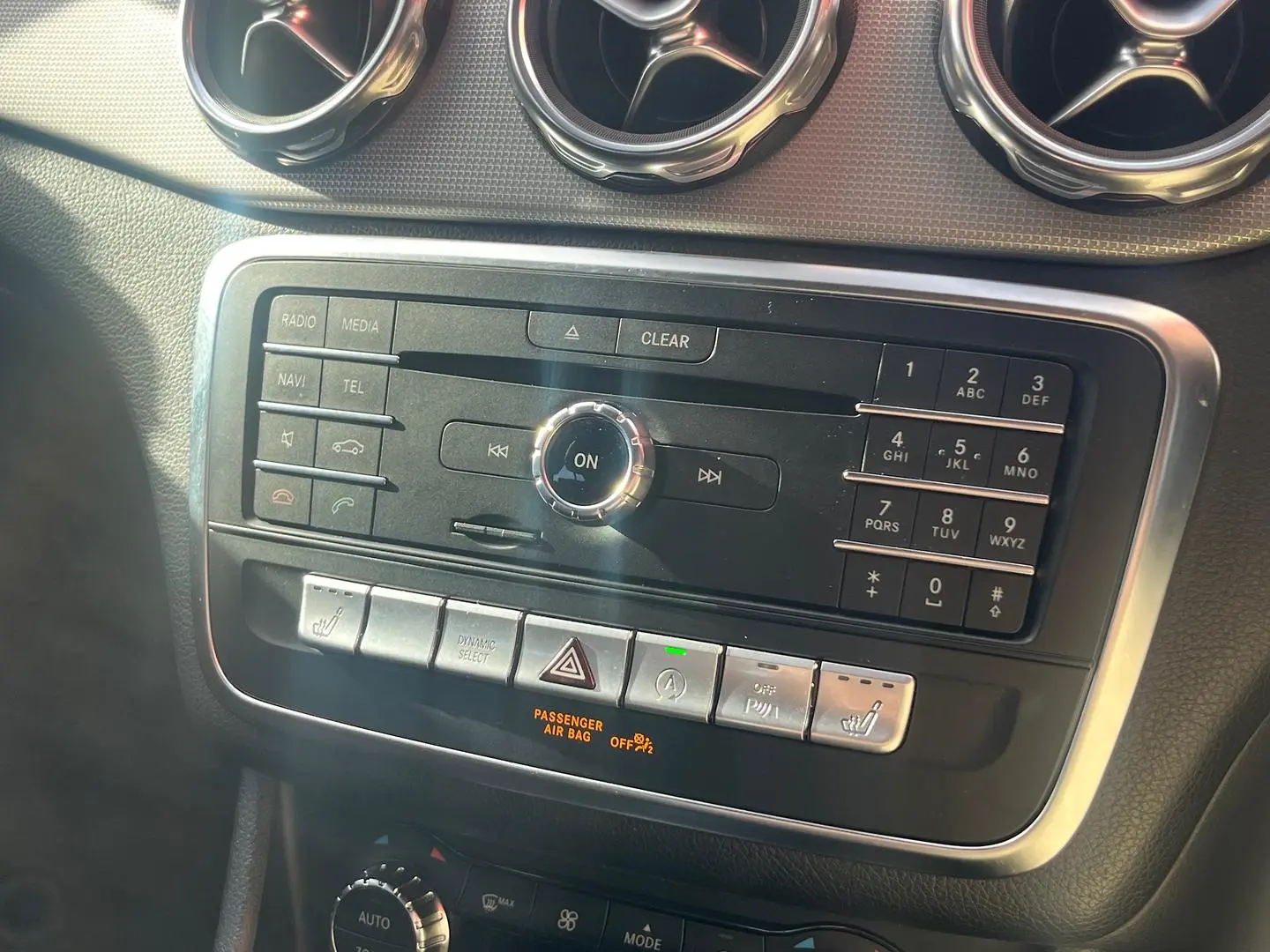 2018 Mercedes-Benz GLA-Class Gallery Image 14