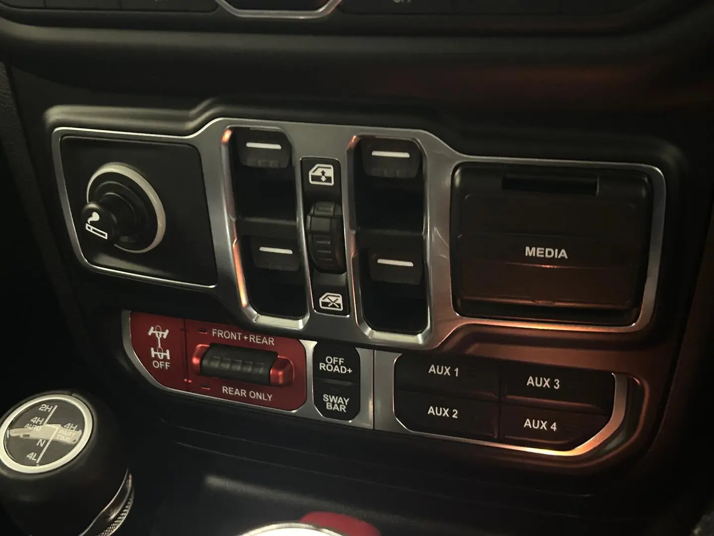 2020 Jeep Gladiator Gallery Image 24