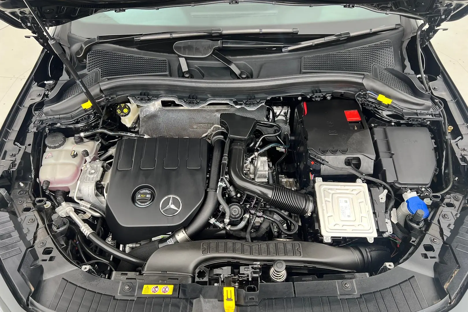 2023 Mercedes-Benz GLA-Class Gallery Image 22