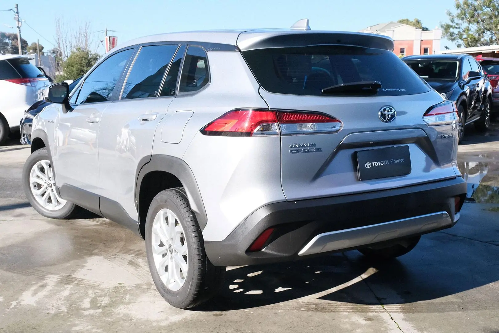 2023 Toyota Corolla Cross Gallery Image 2
